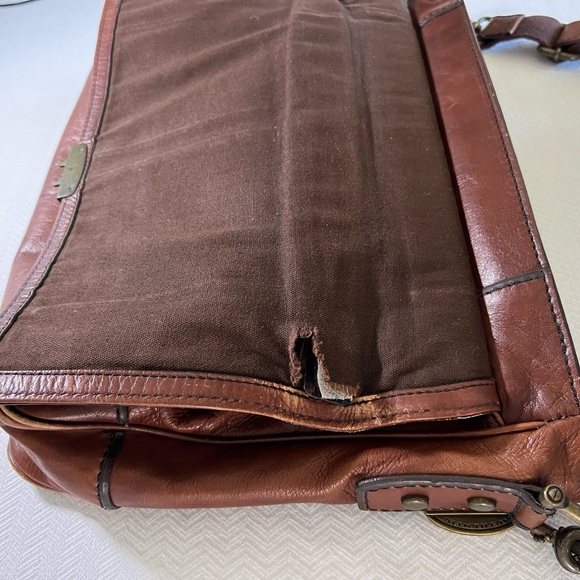 Genuine Leather Fossil Messenger Bag - Picture 5 of 7